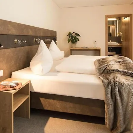 Apartament 2bdr In The Lovely Ischgl- If You Want To Book, Please Contact On Wh-ats-app - 0034-656-619-782 !!!!